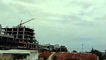 Louquinha Masturbates and Squirts on Terrace, Wanting to Make a Video Call