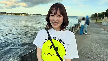 Crazy horny housewife Ayu riding in homemade adultery! 😈💦