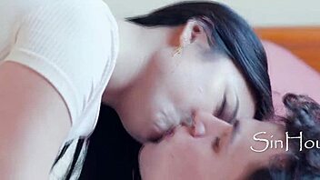 Can't Hold Moans with Baby Girl Lulu Chu Riding