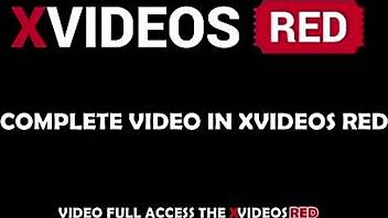 esposa puta streams live with her well-endowed lover 😈💦