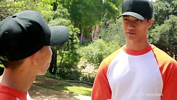 wanna see hot gay action tonight?