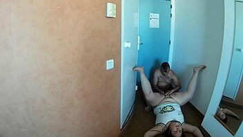 playing with nipples and eating fat woman's pussy in hotel room 😋🍆