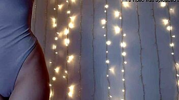 With an Ass Like That, Cosplay Webcam Slut Stuns