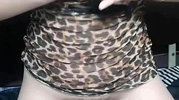 Asian Milf's Lower Body Temptation in New Year Special - OH YES!