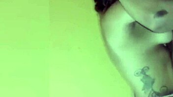 Sex With My Horny Latina Neighbor!