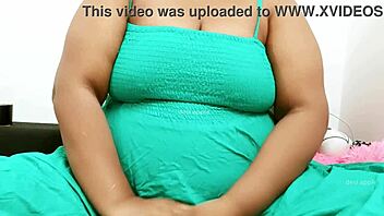 Big tits indian sexy lady with boobs