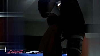 I lured my friend from the party to bed for secret licking.