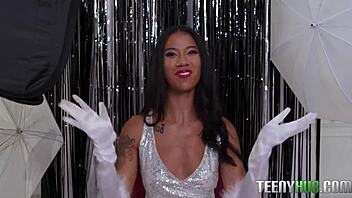 Ameena Green and Mike Mancini try out new year’s resolutions with hardcore sex