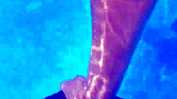 पूल साइड बाहर टाइट चूत की कड़ी चुदाई!