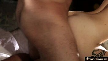 क्यूट स्टेपडॉटर को हॉट 69 के बाद डॉगीस्टाइल में पाउंड किया गया