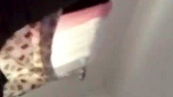 Wow, that ebony amateur gives good head sucking blowjob