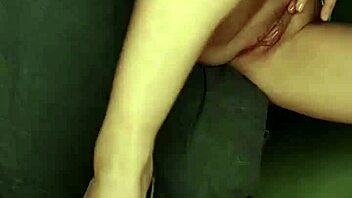 Wow, sexy cutie plays with tight pussy till she cums! 🔥