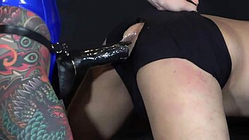 Youko the mistress, anal fist and strapon domination