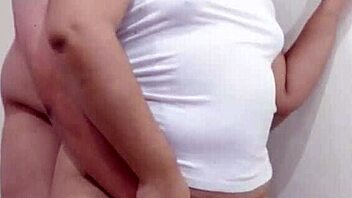 got so turned on i had to rip her leggings apart!