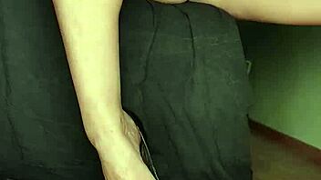 Wow, sexy cutie plays with tight pussy till she cums! 🔥