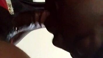 Wow, that ebony amateur gives good head sucking blowjob