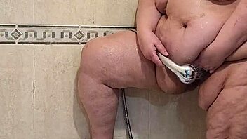 coolmarina pees and fucks dildo