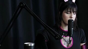Beautiful Brazilian nymphomaniac gets spanking and knife fetish BDSM sex in Yummy Paradise video.