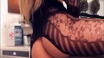 Your favorite dinner is ready with big clit action tonight 😜