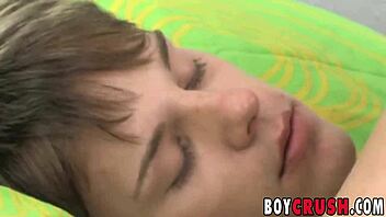 Twinks Corey Clark and Gabe Crawford Engage in Intimate Activities Before Facial