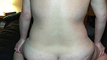 real amateur wife cowgirl riding husband's cock 😈🍑