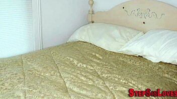 teen amateur sucking cock