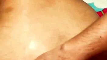 سكس عربى ناار شرموطة مصرية وتكة تقلع الاسدال و تقوله انا عاوزة اربعة ينيكوا فيا كسى منيوك اوى Homemade Cum Fat Ass Sexy Arab Bent Over Shorts Cum on Ass Tits