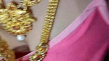 Indian Women Enjoy Chut Chudai on Christmas Night