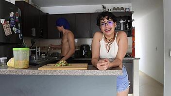 henry and veronika make hallacas in 2 minutes 😋