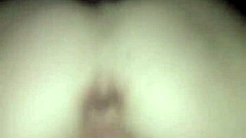 Good cowgirl ride by an amateur rider with a nice ass on big cock