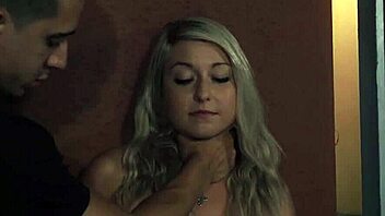 Valerie White gets extreme pussy pounding 😍