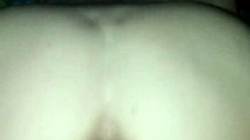 Good cowgirl ride by an amateur rider with a nice ass on big cock