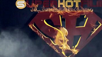 hd- a redhead and a blonde show don whoe the time of his life