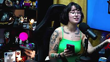 Man, Martina Oliveira got so hot seein Ruan’s huge dick at podcast! Sheer madness!