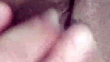 Novinha Gostosa Ficando Nua E Usando Seus Brinquedos - Parte 2