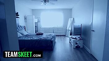 jinkies, velma and fred tryin to solve a mystery in that creepy house but they end up fuckin instead, squirting and cowgirl style