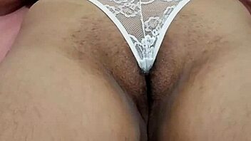 the beautiful novinha with small tits sensualizes in lingerie