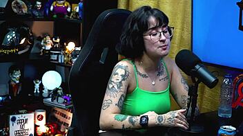 Man, Martina Oliveira got so hot seein Ruan’s huge dick at podcast! Sheer madness!