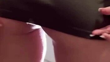 adoro me exibir e depois caio em cima da pica