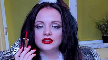 red lips fetish babe for your holiday fun