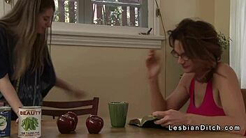 lesbian teen 18+ gets wild scissoring with her girlfriend in a motel room.