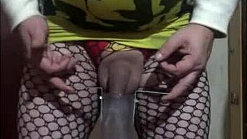 I am who I am and I am happy with that: Bisexual crossdresser's homemade video