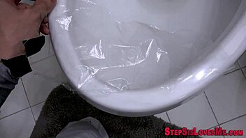 I watch my bathing teen 18+ stepsister with big cock in the bath.