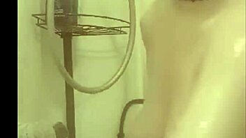 Showering with my skinny girlfriend before heading out for fun