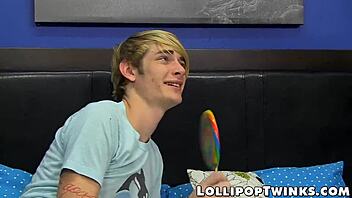 Twinks Preston And Austin Breed Hard!