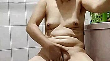 Asiatisk fru Miss Bea firar en miljon visningar