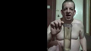 Amateur bisexual guy pees for his lover