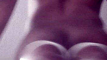 gangbang my ass while twerking with shemale threesome