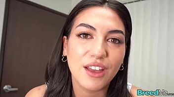 Megan Mistakes gets messy creampie at work! 💦