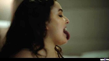 Hot lesbo compilation with mind-blowing action and facial sitting scenes.